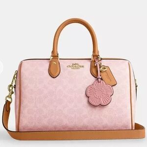 🎀Coach FIRM LARGE ROWAN POWDER PINK Satchel/ Leather Floral Charm🎀Style CEA19